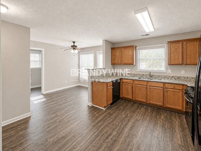 2371 Miller Oaks Cir - Photo 6 of 24