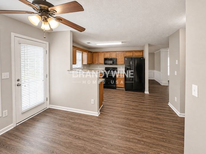 2371 Miller Oaks Cir - Photo 7 of 24