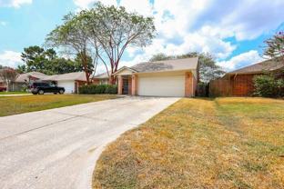 2306 Old Oak Ln - Photo 1 of 1