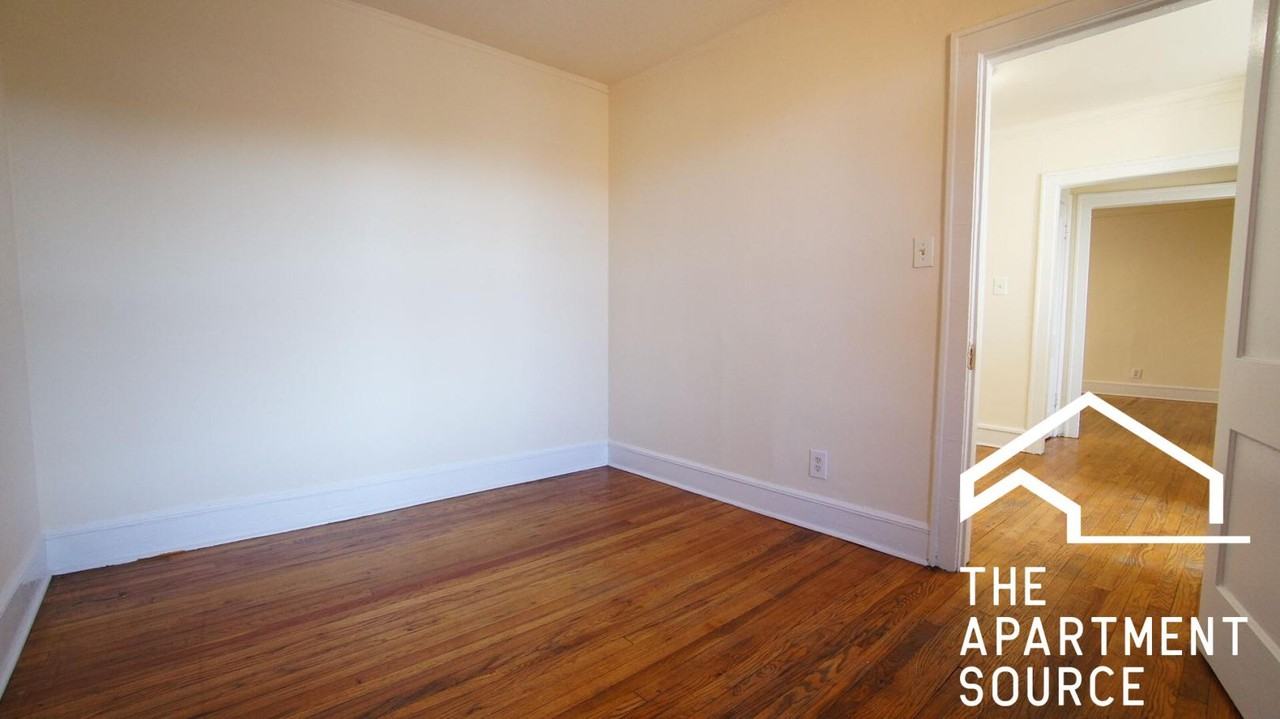 2334 N Spaulding Ave #2B - Photo 2 of 11