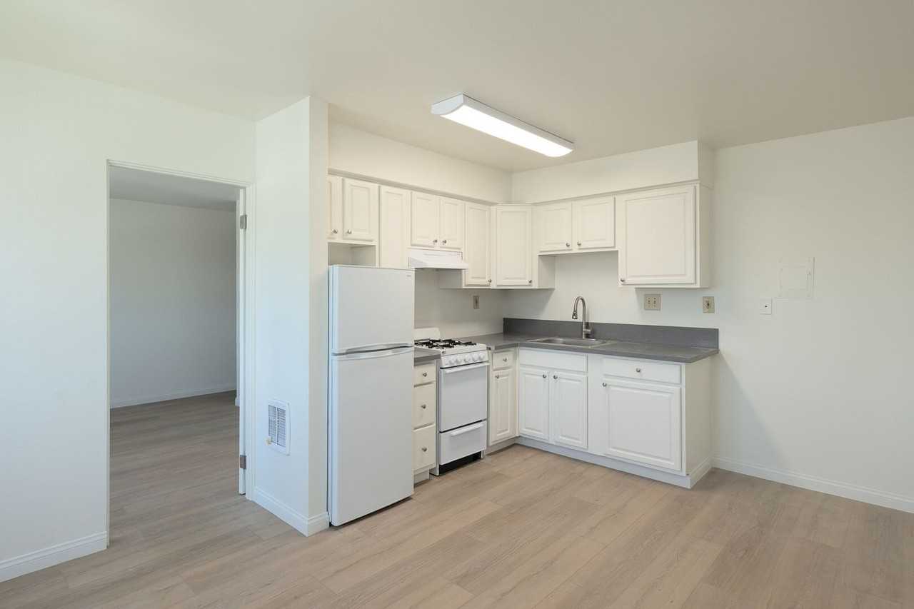 3901 Saviers Rd - Photo 2 of 10