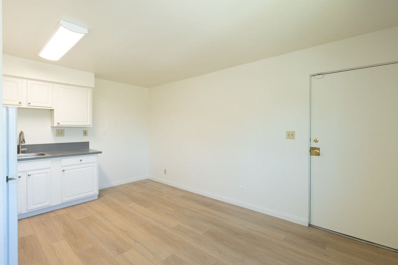 3901 Saviers Rd - Photo 6 of 10