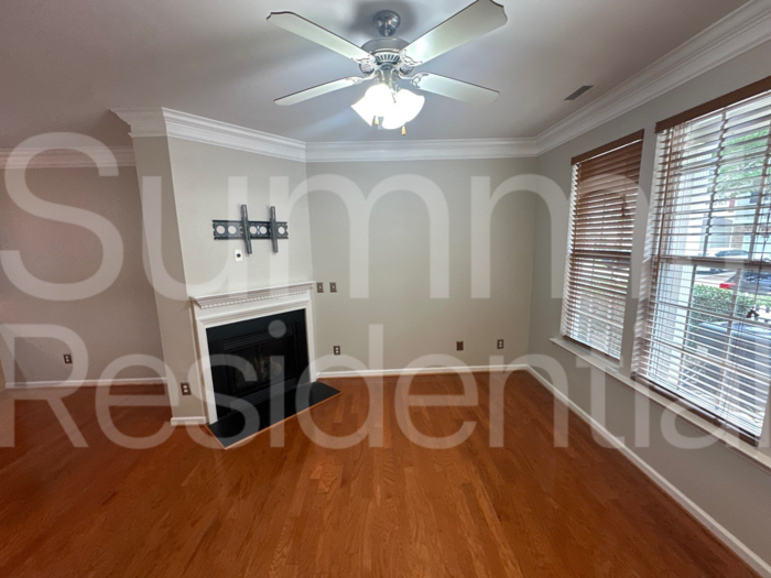 8229 Belneath Ct - Photo 3 of 21