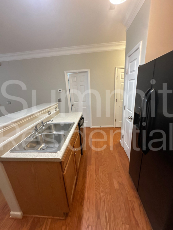 8229 Belneath Ct - Photo 6 of 21