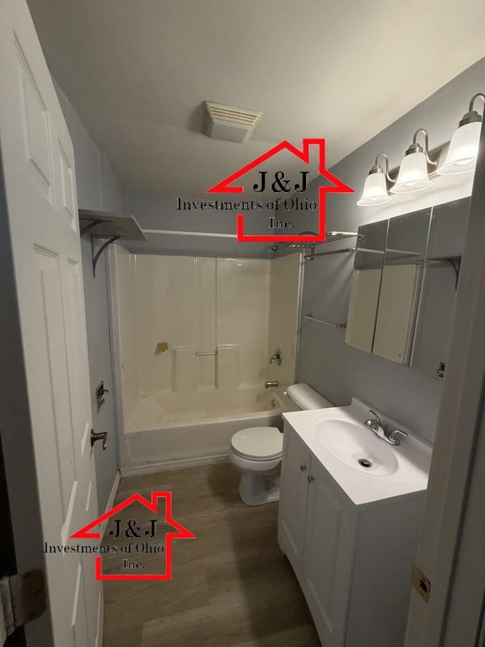 2136 E Forest Dr - Photo 4 of 6