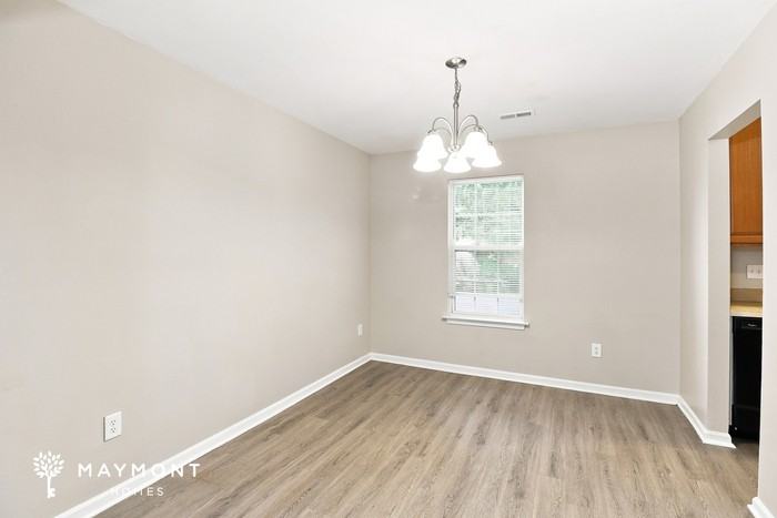 907 Tennyson Dr - Photo 7 of 17
