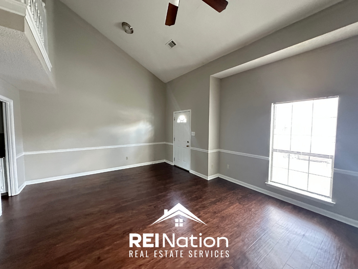 5799 Plum Valley Dr - Photo 2 of 18