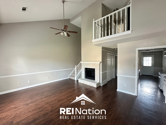 5799 Plum Valley Dr - Photo 3 of 18