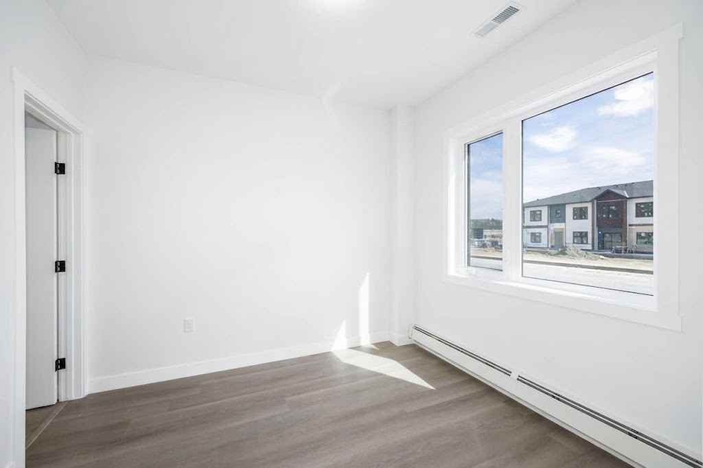 348 Greystone Boulevard - Photo 5 of 16