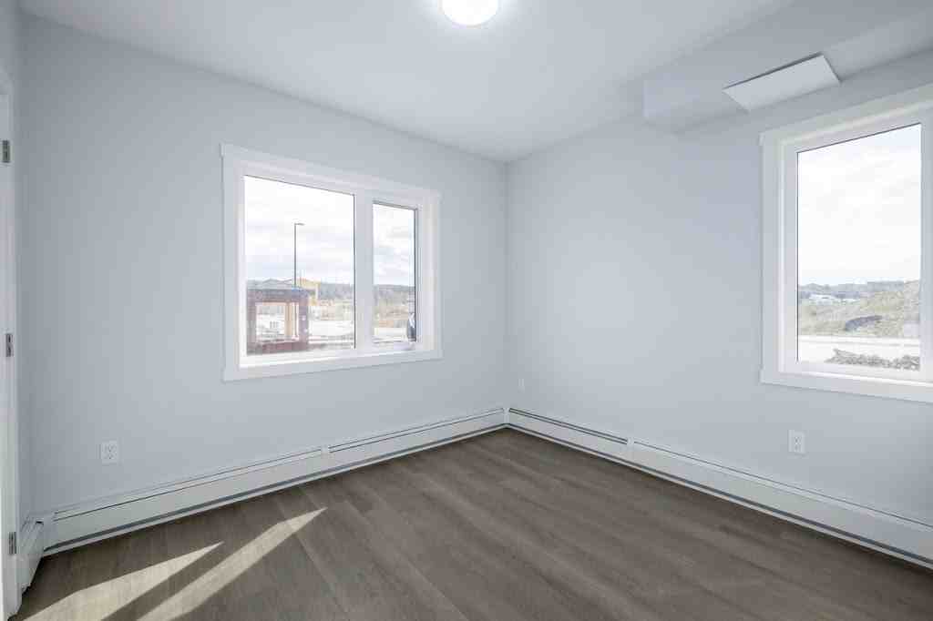 348 Greystone Boulevard - Photo 7 of 16