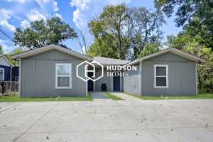 featured image of 405 S 15th St #B