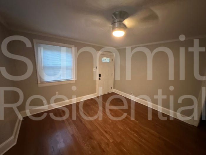 316 Bickett Blvd - Photo 2 of 26