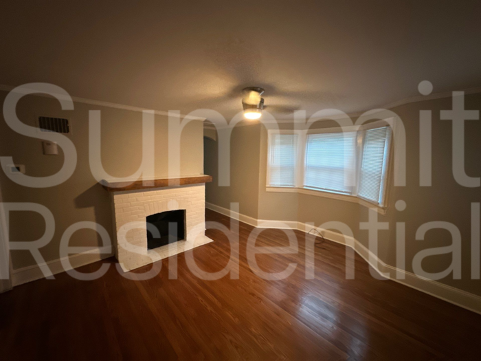 316 Bickett Blvd - Photo 3 of 26