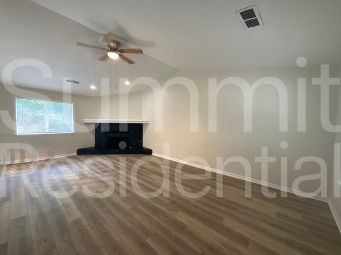 500 Maid Marion Ln - Photo 5 of 24