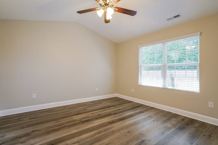 3904 Volkswalk Pl - Photo 5 of 10