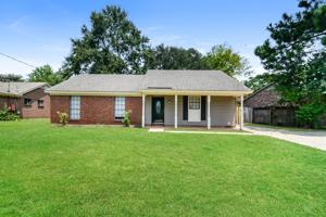 featured image of 517 Ridgewood Ln