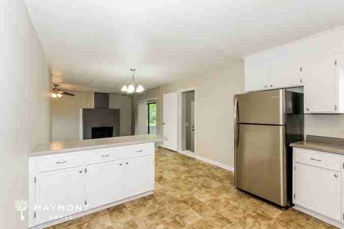 1805 Womrath Rd - Photo 7 of 12