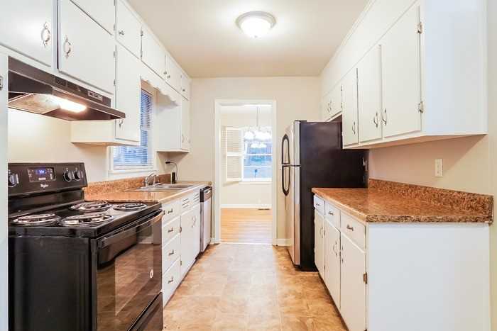 1349 Mccoy St - Photo 6 of 11