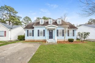1653 Oak St - Photo 1 of 1