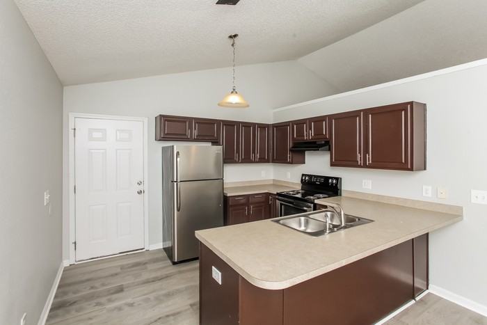 104 Brooksong Dr - Photo 6 of 12
