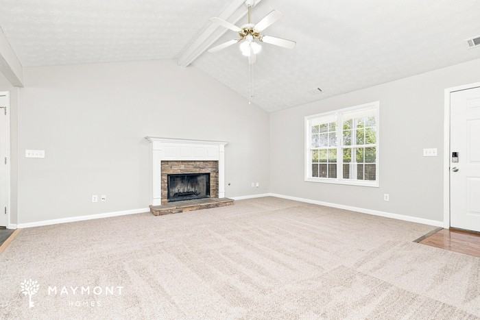 356 Cattlemans Cir - Photo 4 of 15