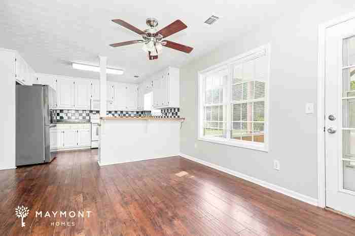 356 Cattlemans Cir - Photo 7 of 15