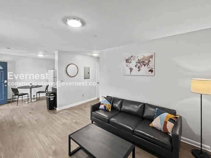 19 Bob Cat Ct #6 - Photo 2 of 8