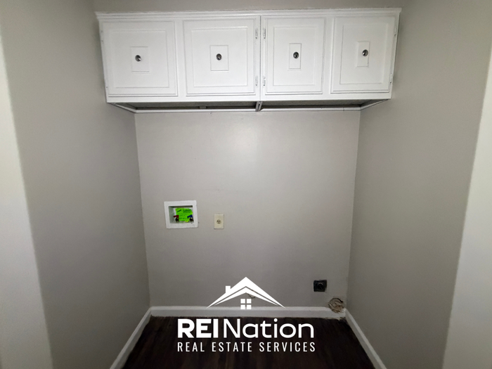 7057 Hillshire Dr - Photo 6 of 15