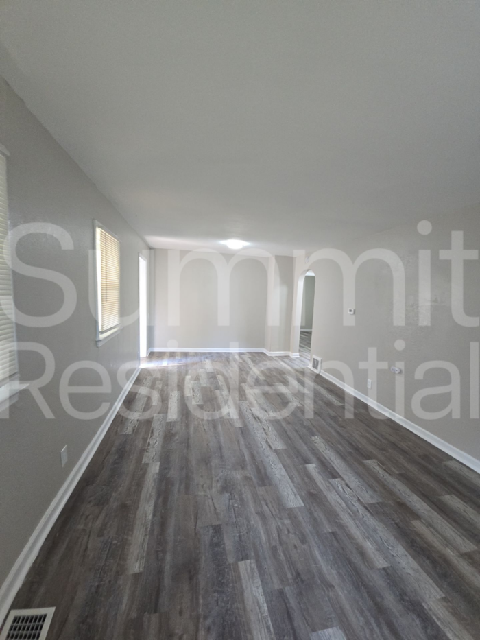 1962 Garfield Ave - Photo 6 of 24