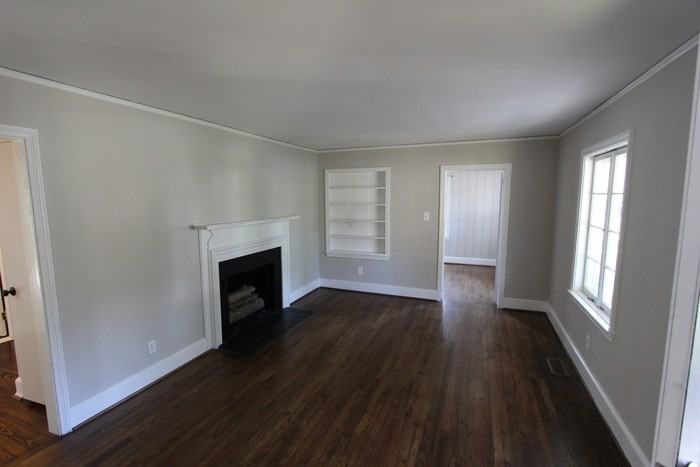 992 Beverly Dr - Photo 3 of 15