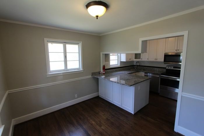 992 Beverly Dr - Photo 5 of 15