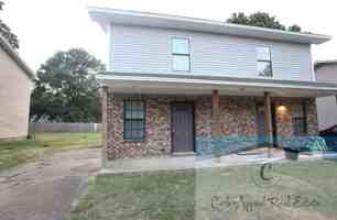 featured image of 607 Stratford Dr #1