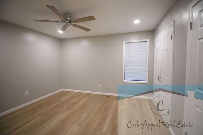 607 Stratford Dr #1 - Photo 4 of 18