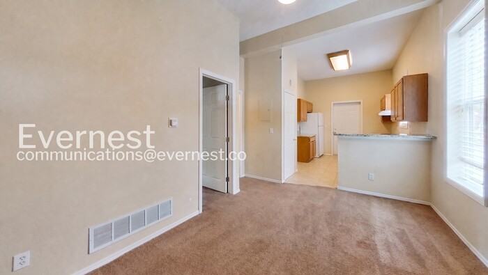 1910 E 36th Ave - Photo 2 of 6