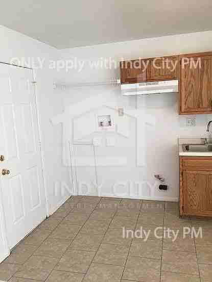 6658 E 43rd Pl - Photo 3 of 10