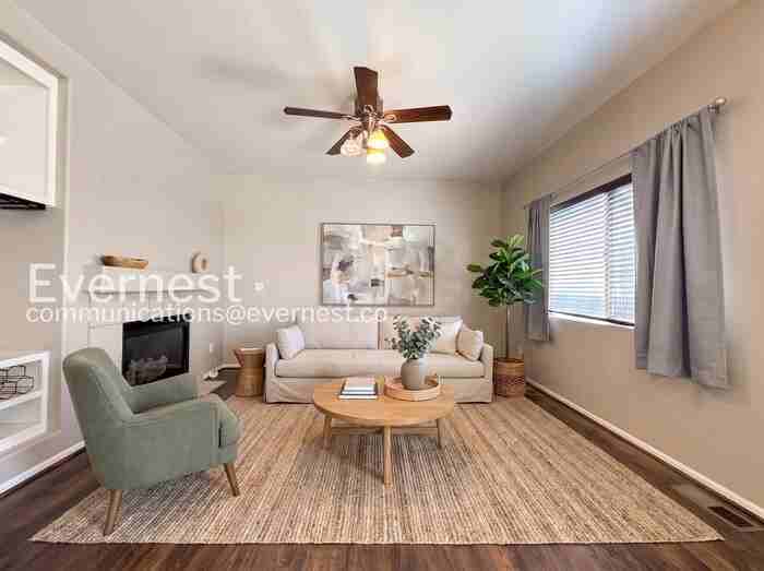 4527 Tetman Ln - Photo 3 of 24