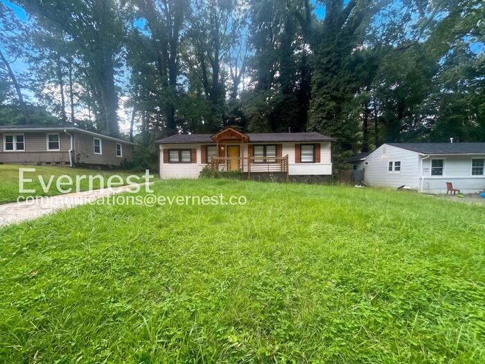 3119 Lone Oak Ave Sw - Photo 2 of 20