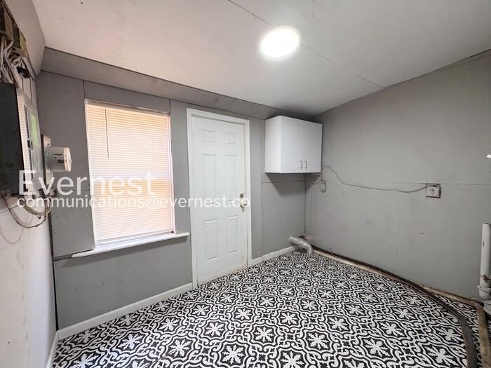 343 S Bentalou St - Photo 6 of 22