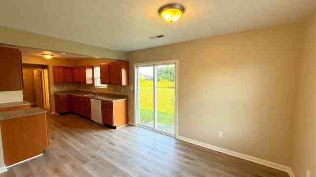 7748 Danube St - Photo 5 of 15