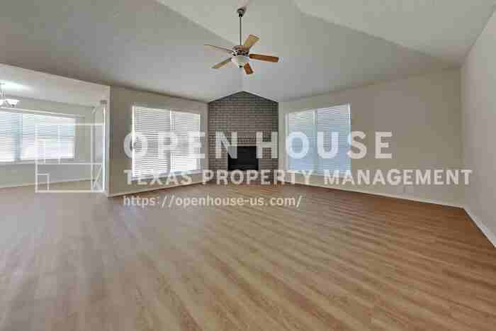 2822 White Oak Dr - Photo 4 of 20