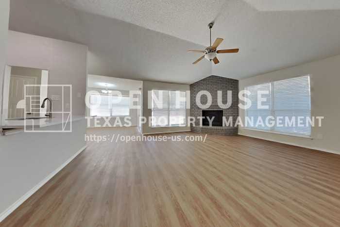 2822 White Oak Dr - Photo 6 of 20