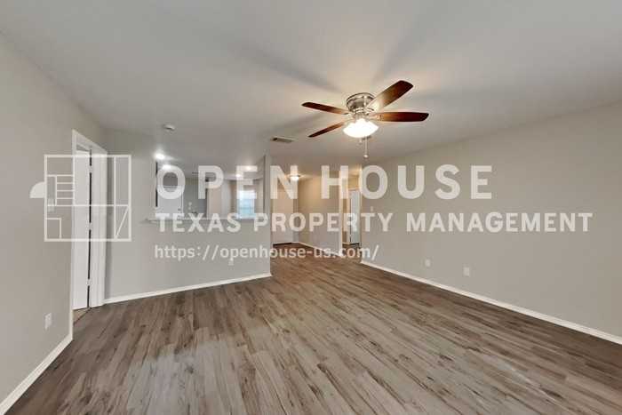 1269 Wysteria Ln - Photo 5 of 21
