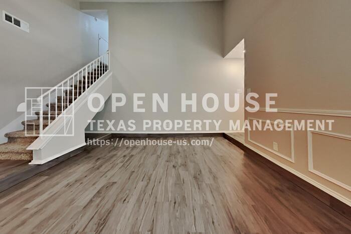 6011 Parkmeadow Dr - Photo 4 of 23