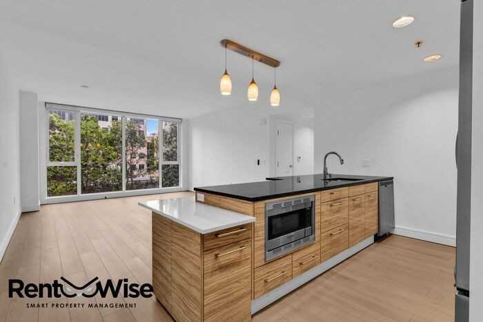 631 Folsom St - Photo 4 of 32