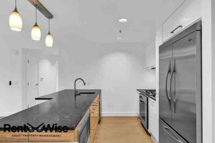 631 Folsom St - Photo 5 of 32