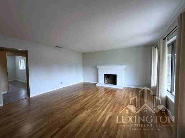 7929 Old Auburn Rd - Photo 5 of 26