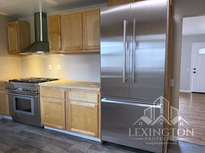 7929 Old Auburn Rd - Photo 7 of 26