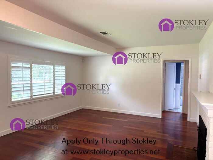 158 Cameo Dr - Photo 2 of 16