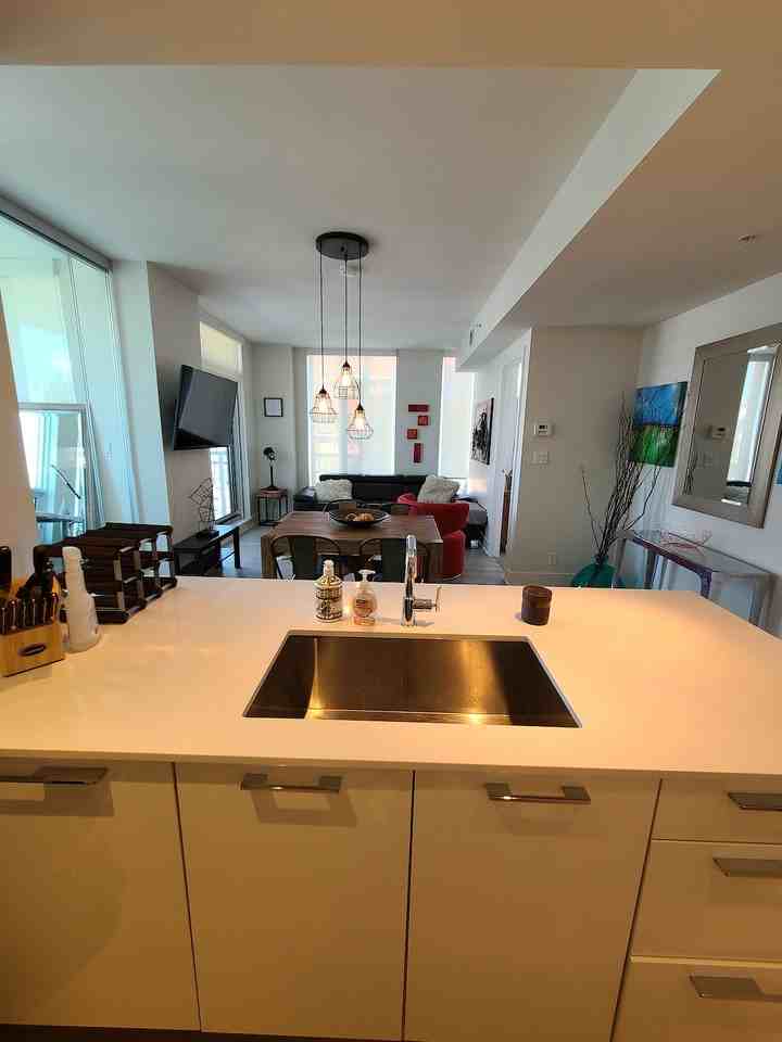 901 - 901 10 Avenue Sw - Photo 4 of 26