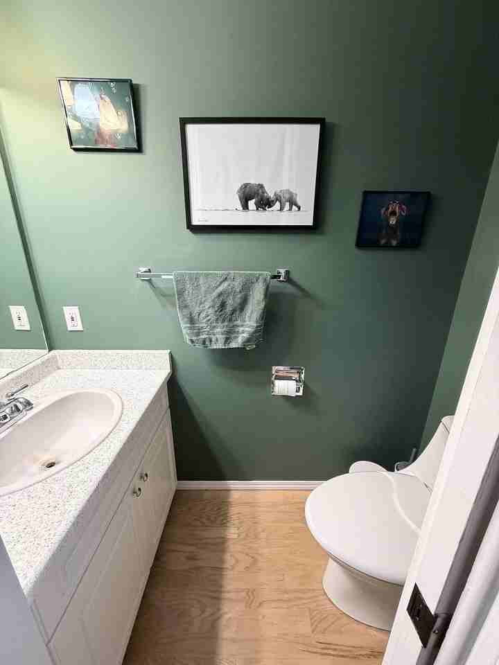3620 - 3620 51 St Sw - Photo 3 of 6
